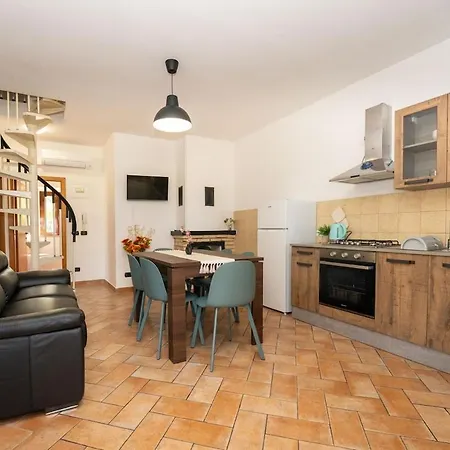 Apartman La Terrazza Tra Gli Ulivi - Piscina E Relax *