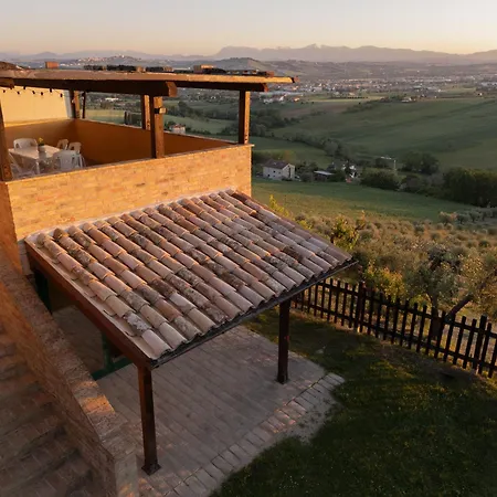 La Terrazza Tra Gli Ulivi - Piscina E Relax Apartman *